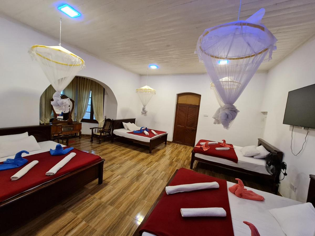 Hotel Serendib Hill บันดาราเวลา ภายนอก รูปภาพ